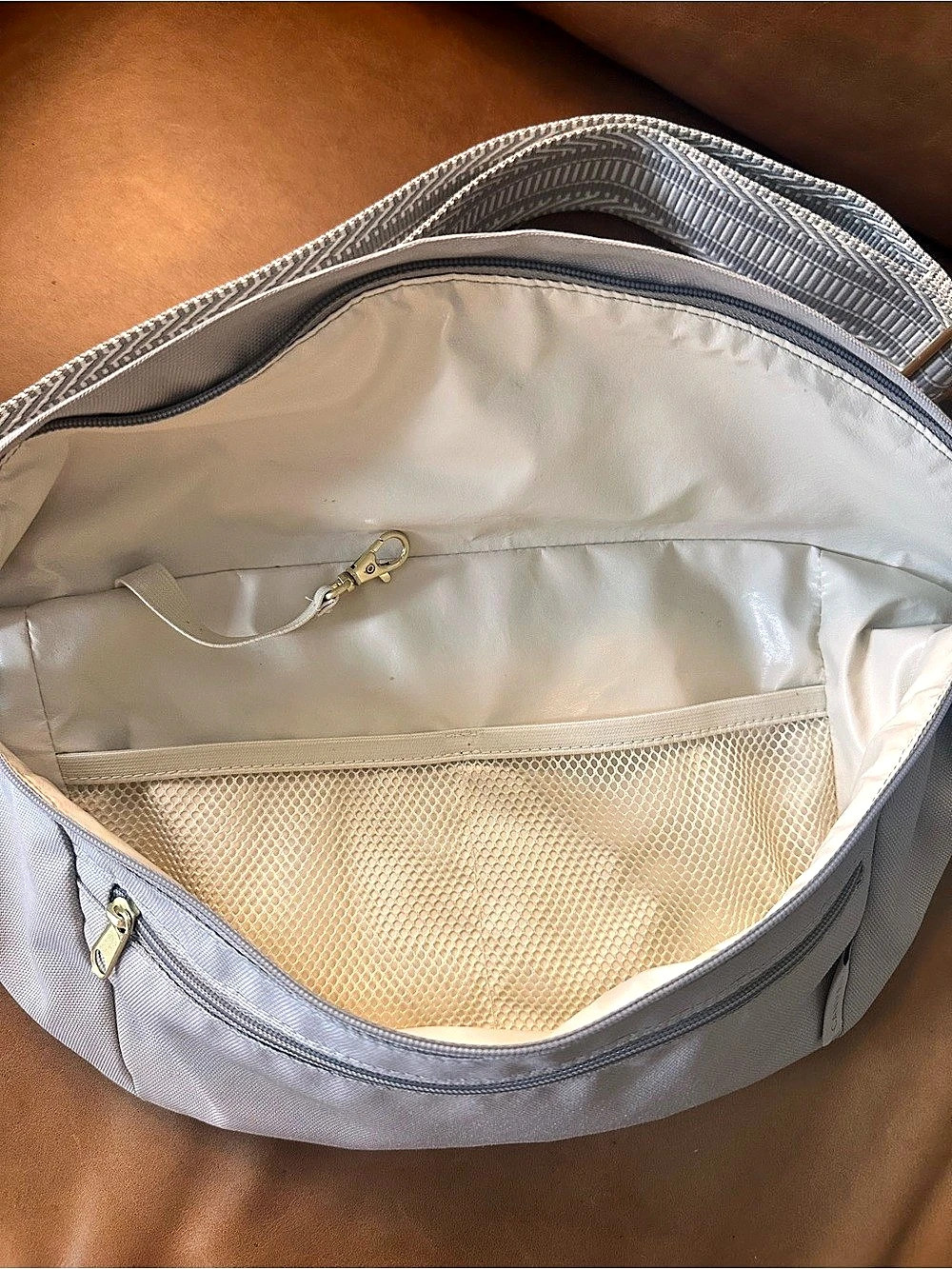 Canvelle Crossbody Fanny Pack Grey Oversized + Jacquard Strap - Picture 11 of 14